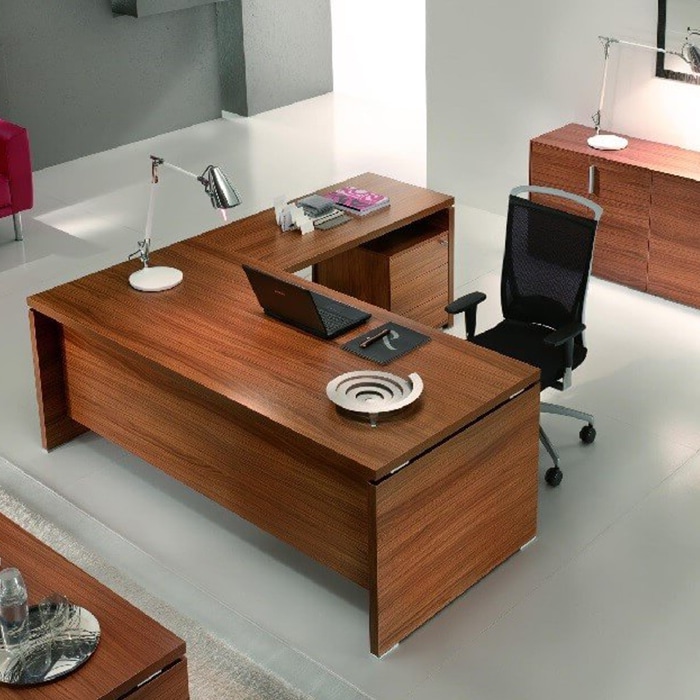 Bàn giám đốc chữ L